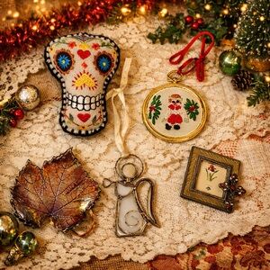 Artisan Decor (5 pcs): Hadeland Glassverk Angel Glass Leaf Embroidered Frame